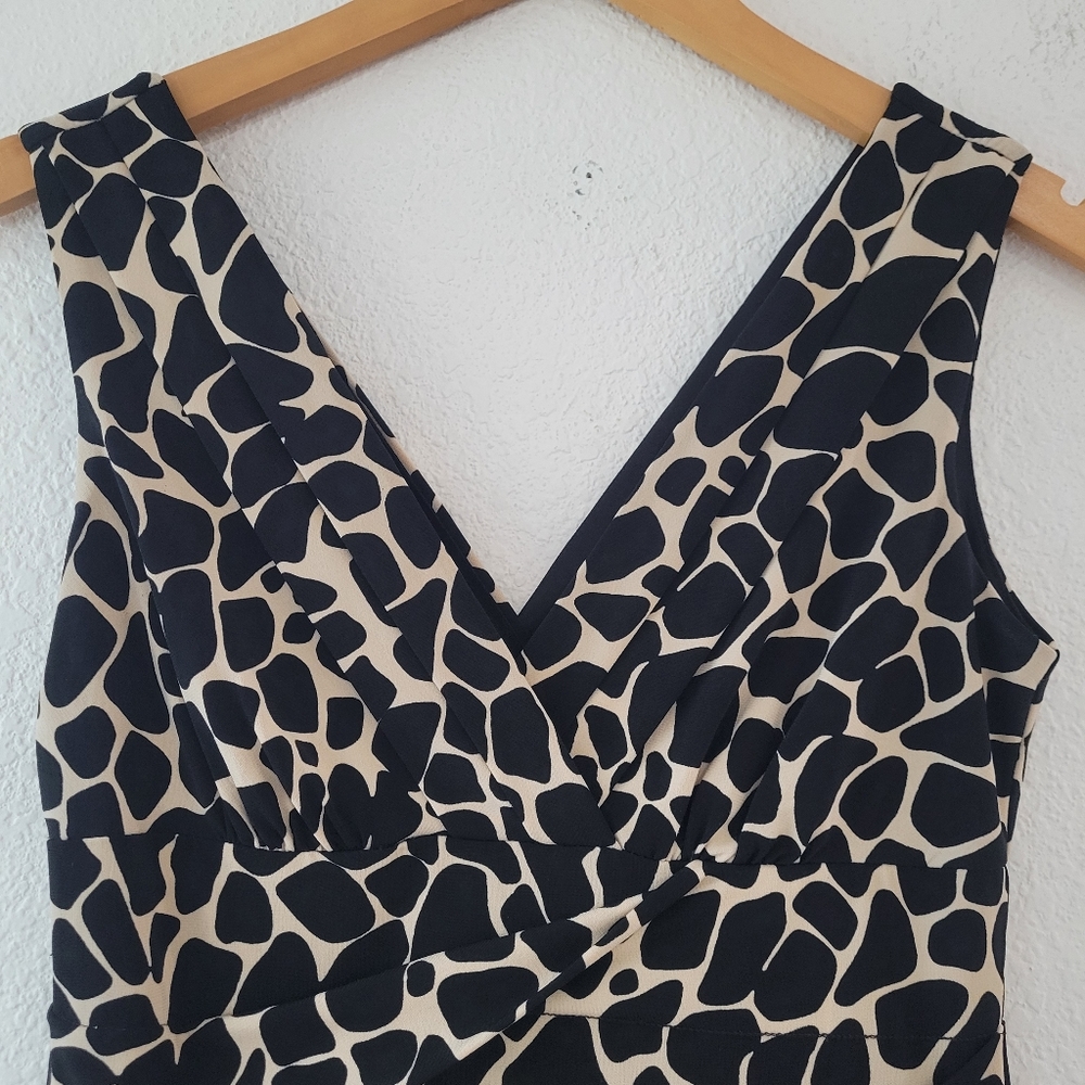 Enfocus Studio Black and Cream Sleeveless Bodycon Ruched Dress Size 4 EUC - Picture 2 of 8